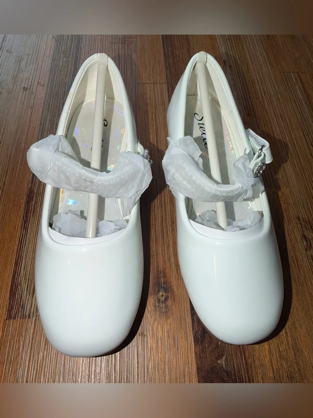 Stelle Little Girls White Shiny Sparkle Heeled Shoes